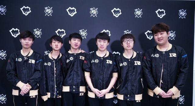 足坛一夜动 足坛一夜动